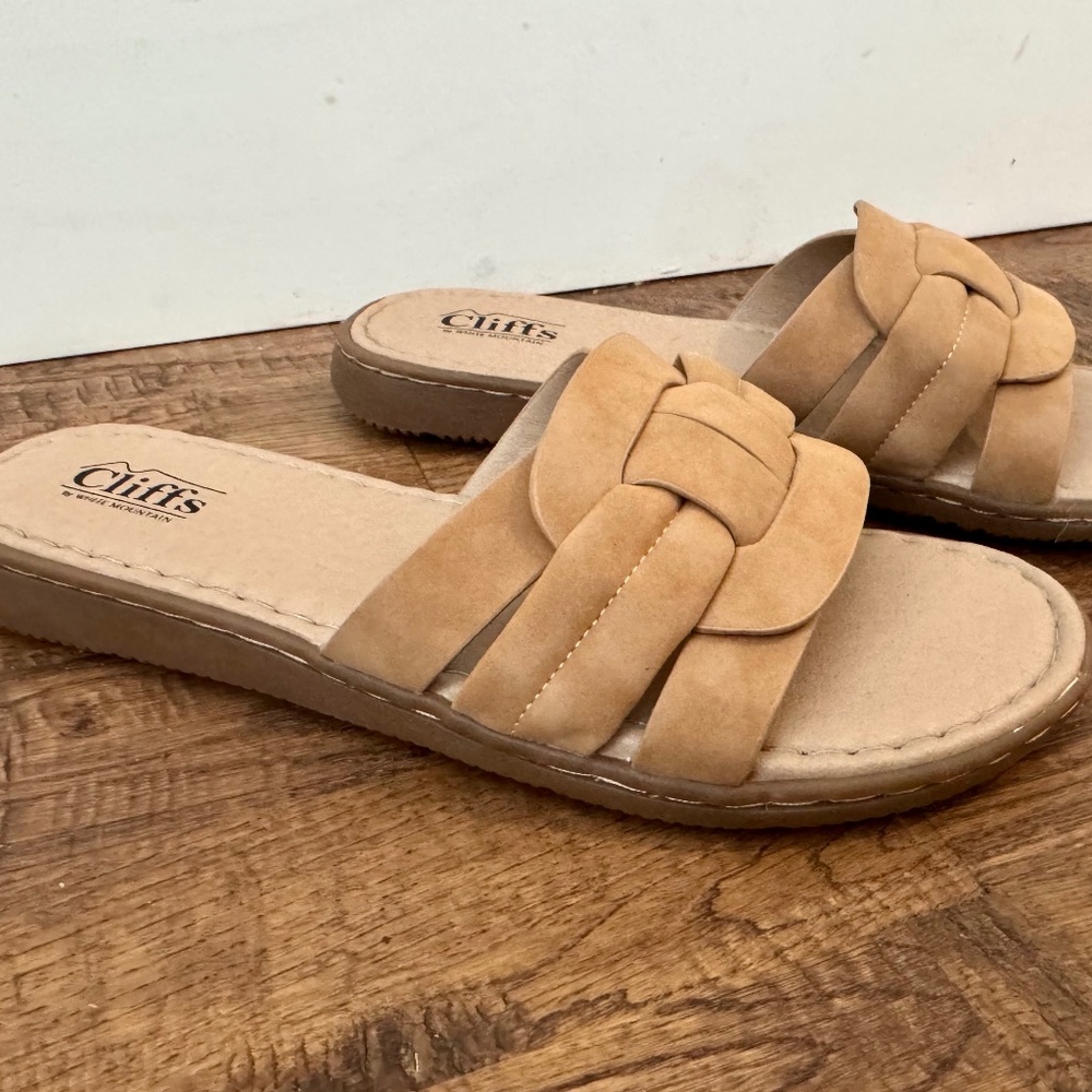 NWT Cliffs Squarelyβ Slide White Mountain Nubuck Comfort Sandals Size 10 S